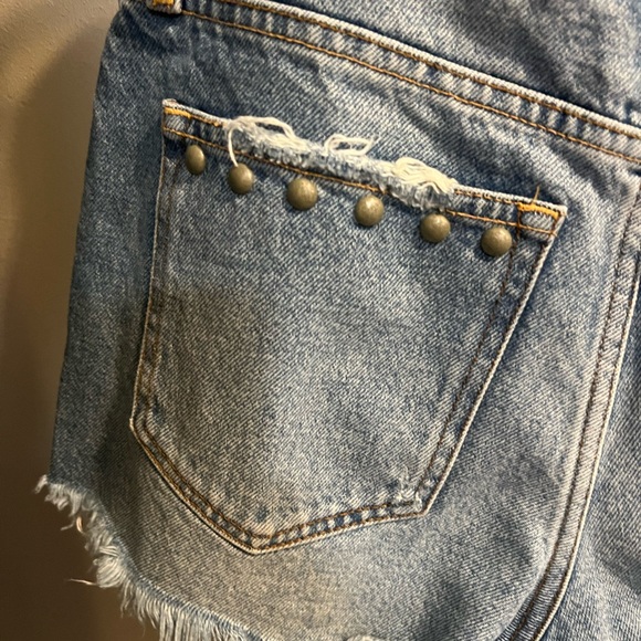 Abercrombie & Fitch High Rise “Annie” short - Picture 6 of 6